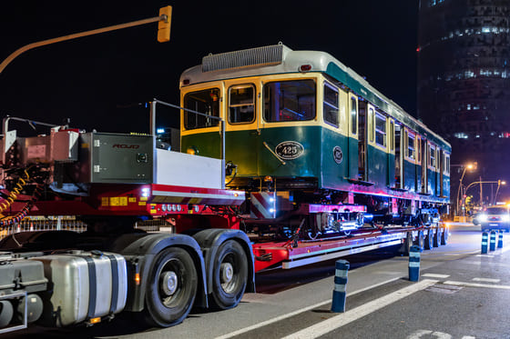 El 400 arribant a l'espai expositiu